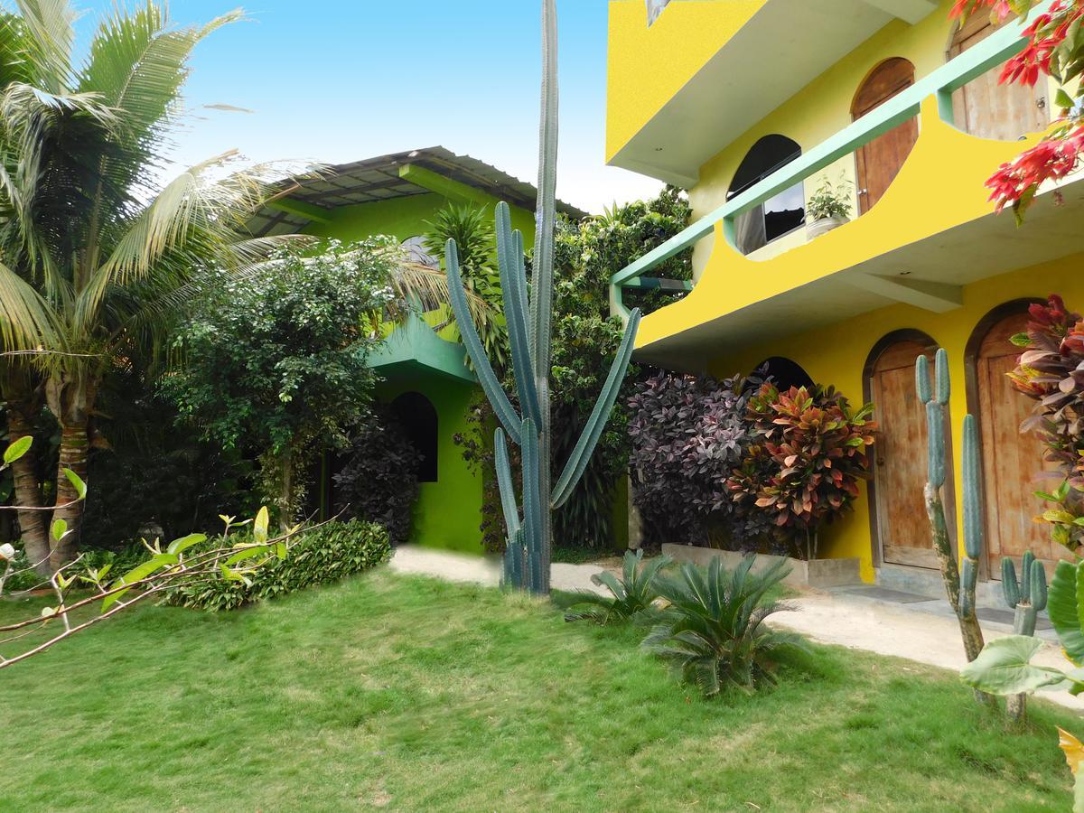 Hostal Maxima Puerto López Kültér fotó