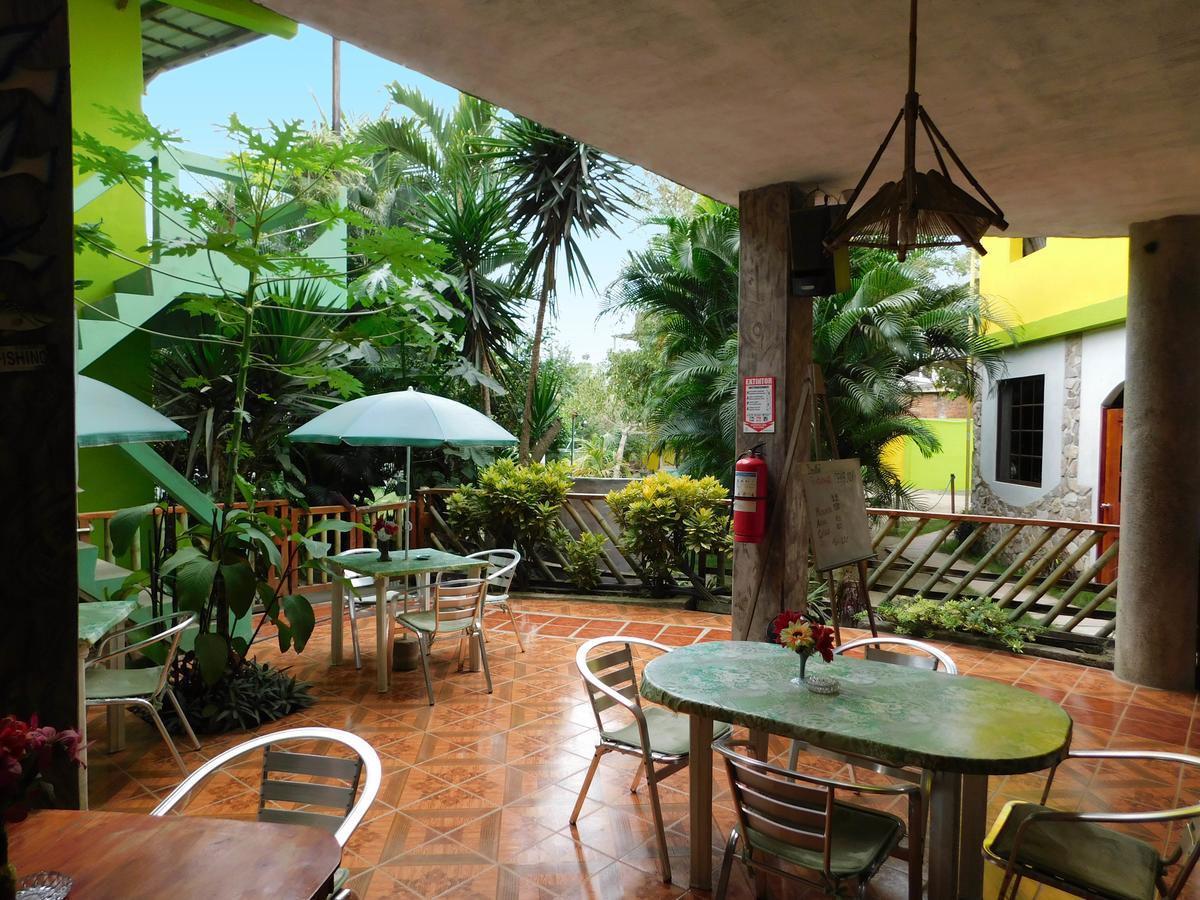 Hostal Maxima Puerto López Kültér fotó