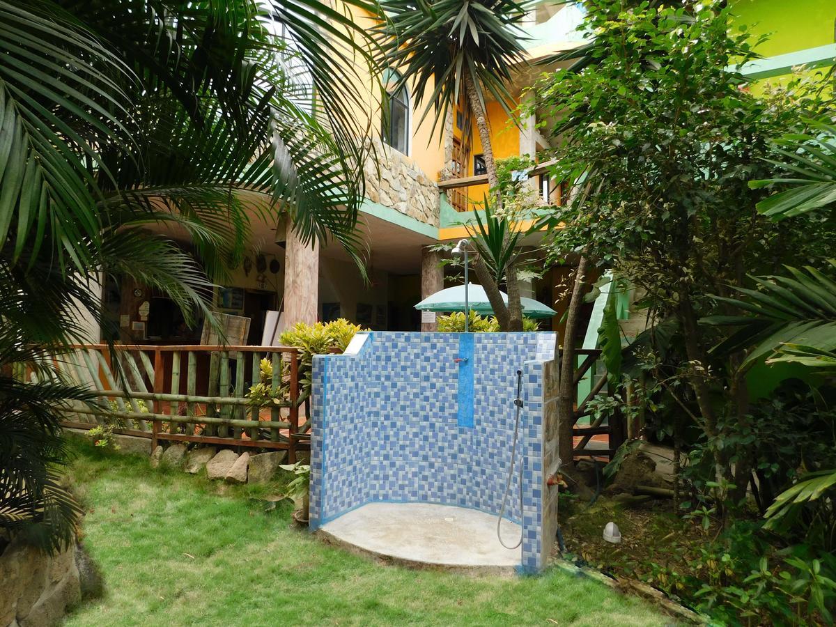 Hostal Maxima Puerto López Kültér fotó